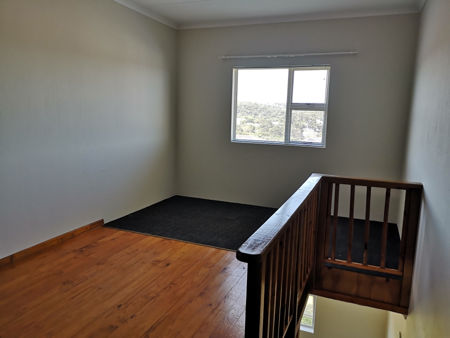 To Let 2 Bedroom Property for Rent in Beacon Bay Eastern Cape